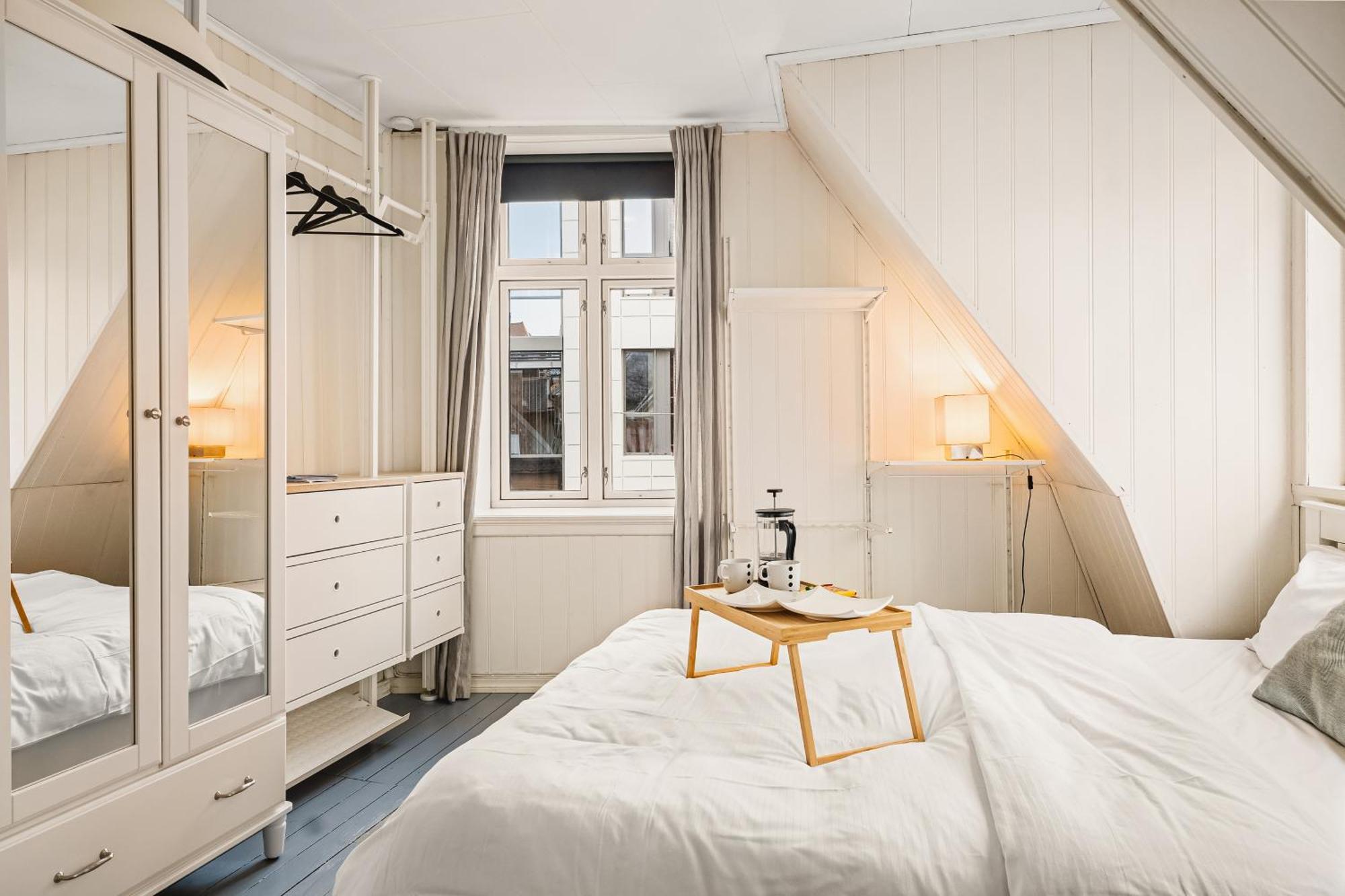 Live In Historic Building - View To Bryggen Apartment Bergen Exterior photo