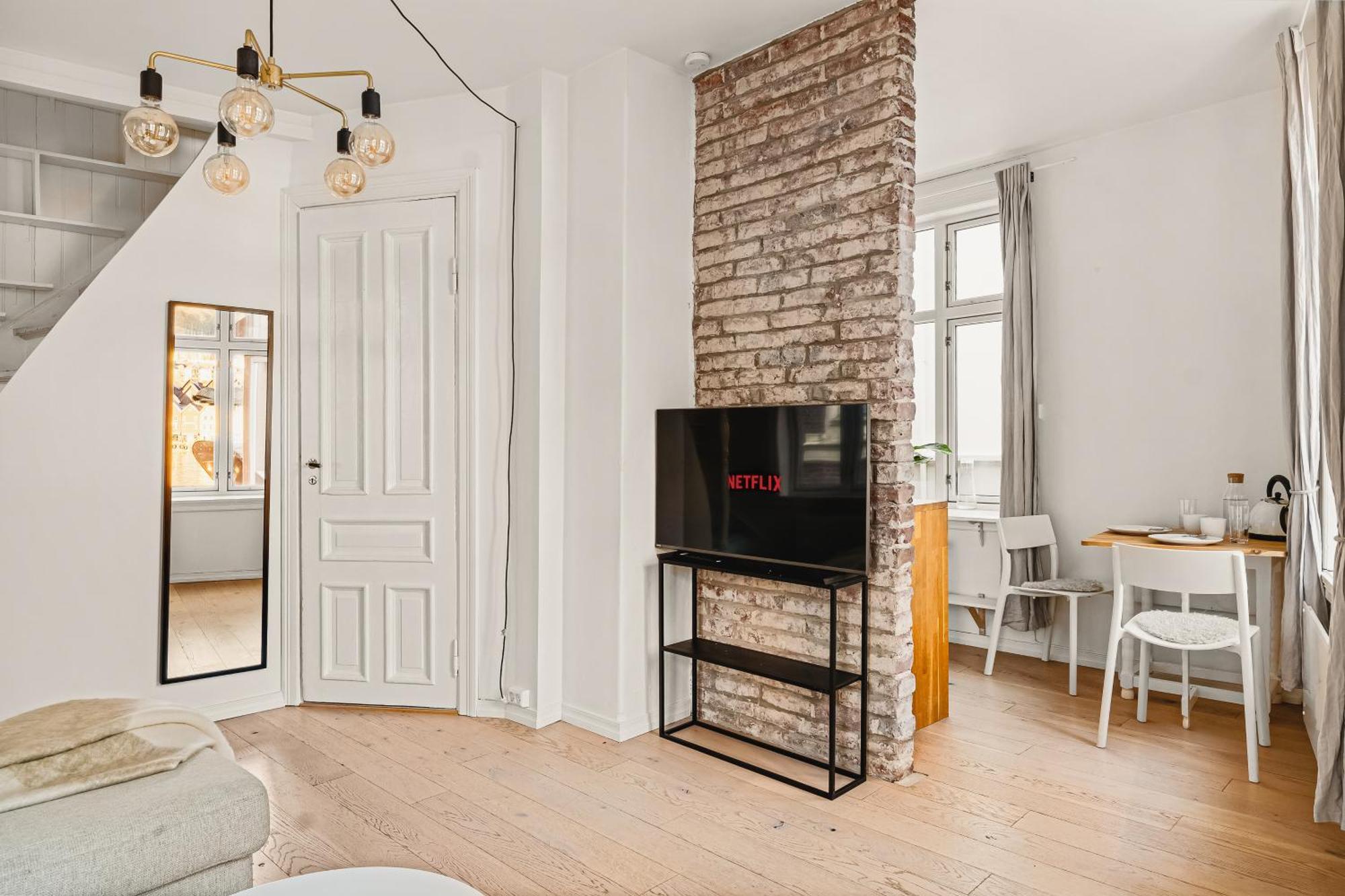 Live In Historic Building - View To Bryggen Apartment Bergen Exterior photo